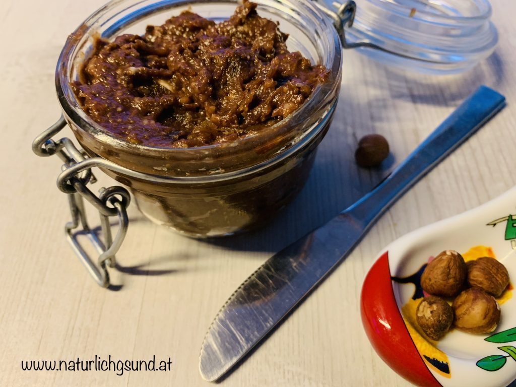 Veganer Dattelaufstrich